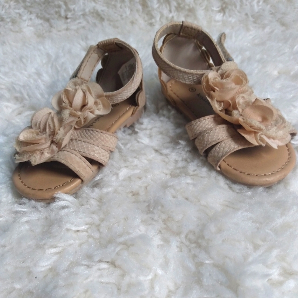 Koala Kids baby girls size 4 tan open toe sandals